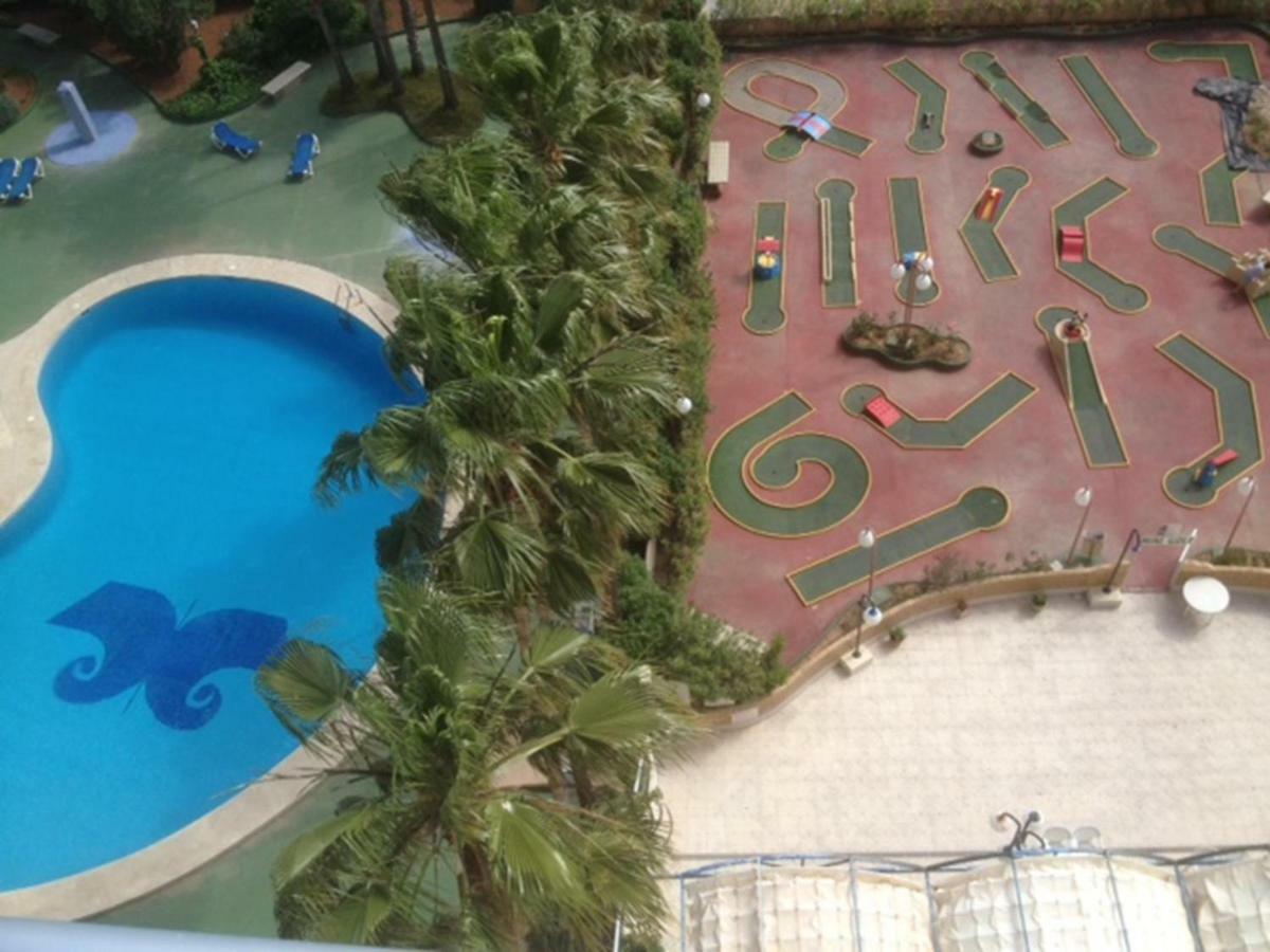 Edificio Turmalina Apartment กัลเป ภายนอก รูปภาพ